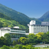 【湯本富士屋ホテル】
首都圏から一番近い箱根の大自然に包まれた総合リゾート!