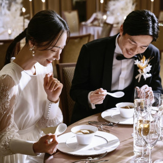 【限定3組】80万特典×豪華オマール試食×感動チャペル演出