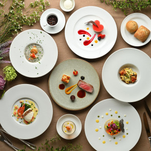 お二人の想いを詰め込んだオリジナルコースにも対応しています|ホテルモントレ大阪の写真(54699154)