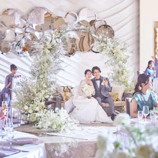 花嫁様の憧れがぎゅっとつまった可憐で繊細な雰囲気をもつ会場「メイプルホール」