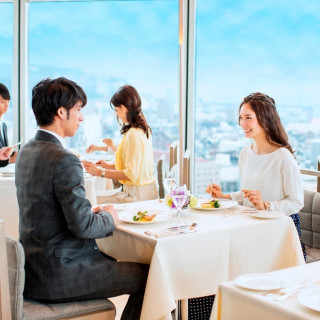 午前中の来館はホテルレストランのランチへご招待☆ ※午後からはランチ券をプレゼント!