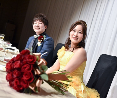 披露宴もお二人こだわりの演出をいれて、オリジナルな結婚式が叶います。