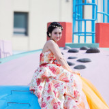 元気なドレスで花嫁さまらしく。