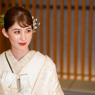 【九州トップクラスのドレス所有数】自社ドレスブティック『ティアラブティック』。ブラインド衣裳や最新トレンドを抑え、グループ内での取り寄せレンタルも可能◎