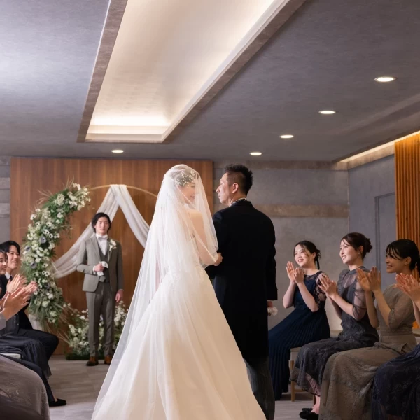 祝福に包まれるあたたかな時間