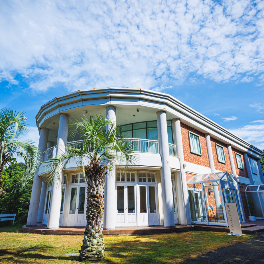 【九州圏内送迎シャトルバス対応】対象エリアへの送迎対応可能◎大切なゲストに向けたお出迎えも、大切なおもてなしとして。|ホテルフラッグス佐世保九十九島の写真(54707574)