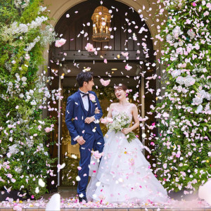 ＼待望リニューアル／花と緑溢れるFlowerチャペル*憧れ花嫁体験