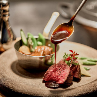 【五感で感じる】新チャペル×絶景演出体験×牛フィレ豪華試食