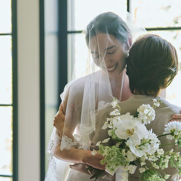 FLOWERチャペルの緑と光溢れる空間で"今までありがとう"と"幸せにね"の親子の時間を