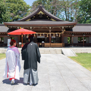 和傘の用意もあります♪写真撮影の際にはぜひ使ってみて。|長野縣護國神社の写真(15395462)