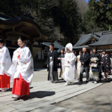 諏訪大社両家入場