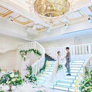 【お城ツアー!当館最大特典】大聖堂&圧巻3D演出《贅沢試食》