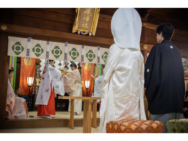 1914年以上続く歴史ある大國魂神社での結婚式