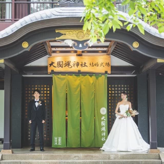 歴史的建造物の中で披露宴