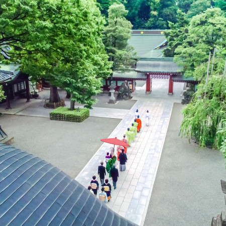 略式をせず斎主・天喜・祓い主から総勢14名体制で執り行う参進の儀