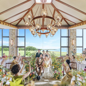 海を見渡せる開放感のあるTHE GRAND BEACH会場|THE LUIGANS Spa & Resort(ザ・ルイガンズ．スパ＆リゾート)の写真(54770147)