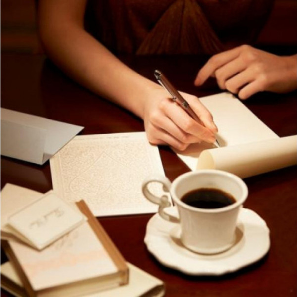 打合せは新郎新婦様に合わせて調整OK！
ご遠方の方には、オンライン打合せもお勧め