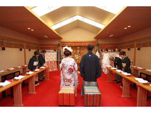 日本古来の伝統や感性を大切にした神前挙式会場「鳳凰殿」