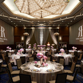 【新春SPフェア】人気メニュー食べ比べ&レーザーショー体験