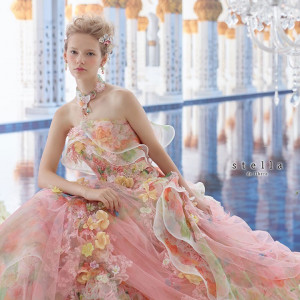 ロマンティックな世界観を楽しめるステラ・デ・リベロのカラードレス|千草ホテルの写真(4935429)
