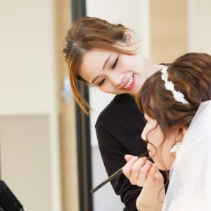 ヘアアレンジは専属のスタイリストにお任せ|The Bellclassic Fukuoka Ohori (ベルクラシック福岡大濠)の写真(5365074)