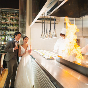 レストランウェディングを思わせるオープンキッチン|ベルヴィ郡山館の写真(56216555)