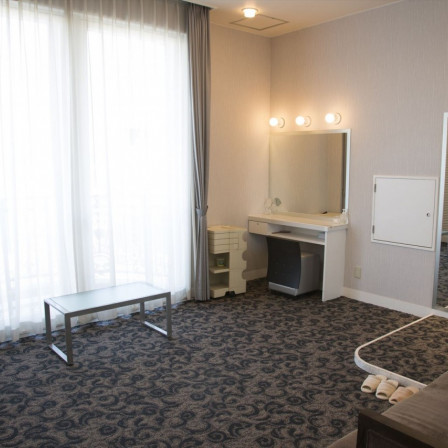 結婚式の当日唯一くつろげる時間。
ブライズルームにて準備はもちろん、式の後お食事も可能です|ベルヴィ郡山館の写真(463261)