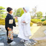 お母様との大切な時間、普段言えない思いを結婚式前の貴重な時間で伝えてみてください。