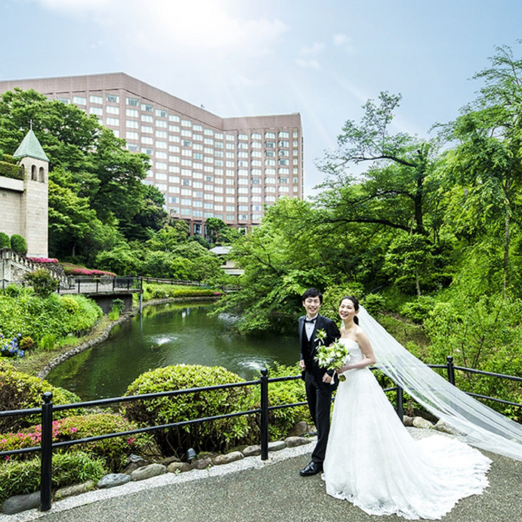 挙式会場 荘厳なチャペルとブーケトスに最適なガーデンは一目 口コミ 評判 ホテル椿山荘東京 ウエディングパーク