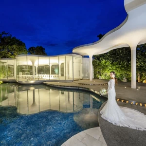 ナイトチャペルは昼間と違って幻想的な雰囲気に|ラヴィーナ姫路（Wedding Manor House La Viena Himeji）の写真(45345643)
