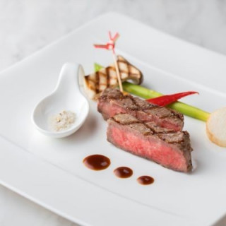 人気の15,000円コースより豪華7品◆国産牛食べ比べ付ペア無料試食会