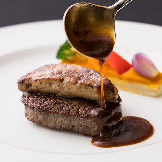 【ペア無料】人気の国産牛フィレ&サーロイン食べ比べ含む4品試食