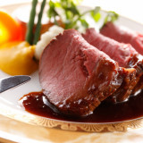 やわらかなお肉からあふれる肉汁がお口いっぱいに広がります