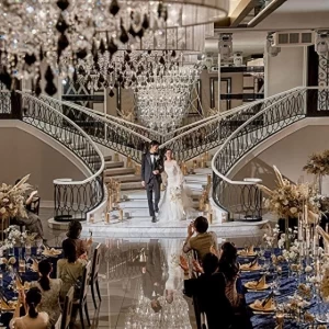 【コンコード】ゴージャスな空間に引き込まれる世界観に注目。|ウェディングスホテル・ベルクラシック東京の写真(30155694)