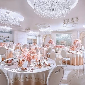 【セレナーデ】
大人カワイイをモチーフに。ジュエリーBOXのような真っ白い煌めきに大人花嫁も虜になる。|ウェディングスホテル・ベルクラシック東京の写真(30155473)