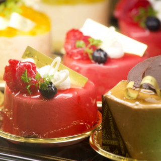 【無料!ホテル人気の選べるカフェスイーツ付】ウエディング相談会