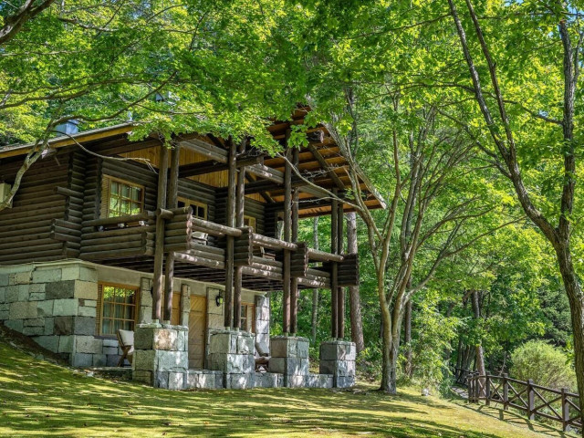 ニドムロケーションツアー