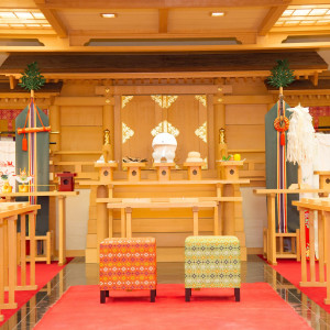 ベルクラシック館内にある神殿『翔奏殿』は入った瞬間からヒノキのいい香り|ベルクラシック函館の写真(2321108)