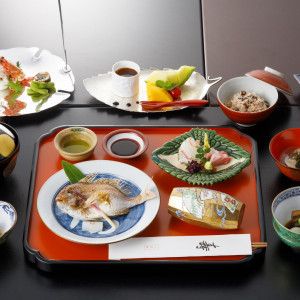 老舗料亭の料理で最上級のおもてなしを
