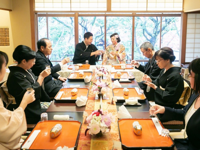 ご希望の人数に適したお部屋を会場として提案させて頂きます