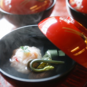 八勝館