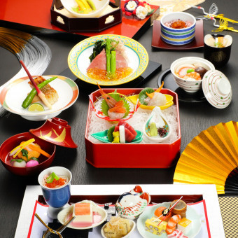 日本料理は日本を代表する老舗料亭「 なだ万 」よりご提供させて頂きます。