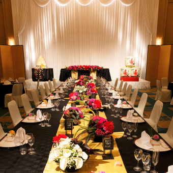 テーブルコーディネートまでこだわり、統一感を目指して