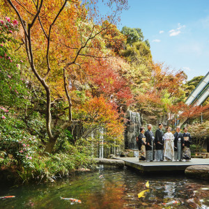 滝の裏側を回る“胎内めぐり”も楽しめます|ホテル雅叙園東京の写真(43401653)