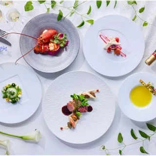 JUNE BRIDE＼アマギフ1万&4万美食／一軒家体験×160万特典