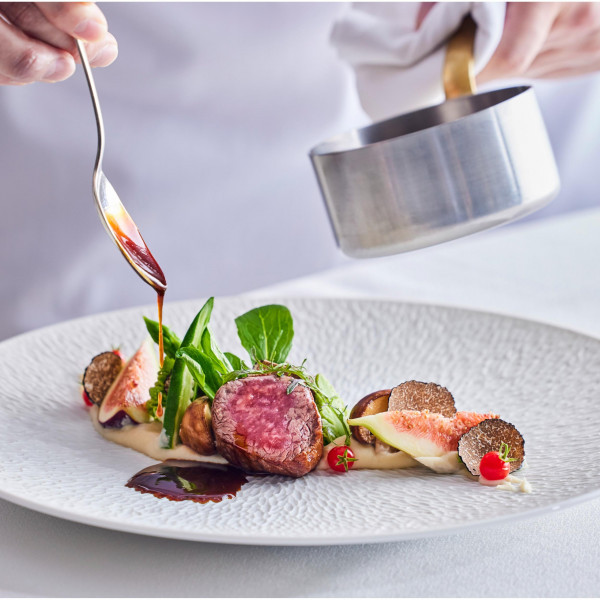 絶品料理をぜひお楽しみください