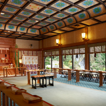 千葉県にある独理型神殿。島根県にございます、出雲大社の縁結びの神様が祀られております。雅楽による生演奏で厳粛的な結婚式をお手伝いしております。