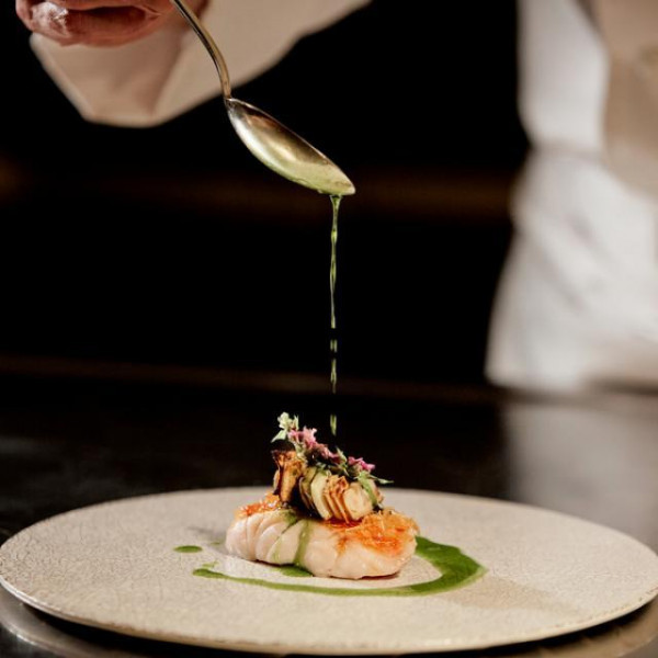 お料理は幅広い年齢層にお喜びいただけるテイストで