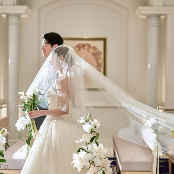 純白チャペルでご家族との感動的な挙式時間を