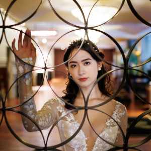 ハイセンスでトレンドに敏感な花嫁様から圧倒的な人気を誇る、花嫁様の美を最大限に引き出すドレス「マグノリアホワイト」|名古屋観光ホテルの写真(48177963)